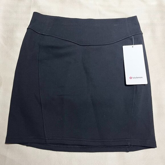 Sz L Lululemon Scuba High-Rise Mini Skirt - Picture 3 of 6